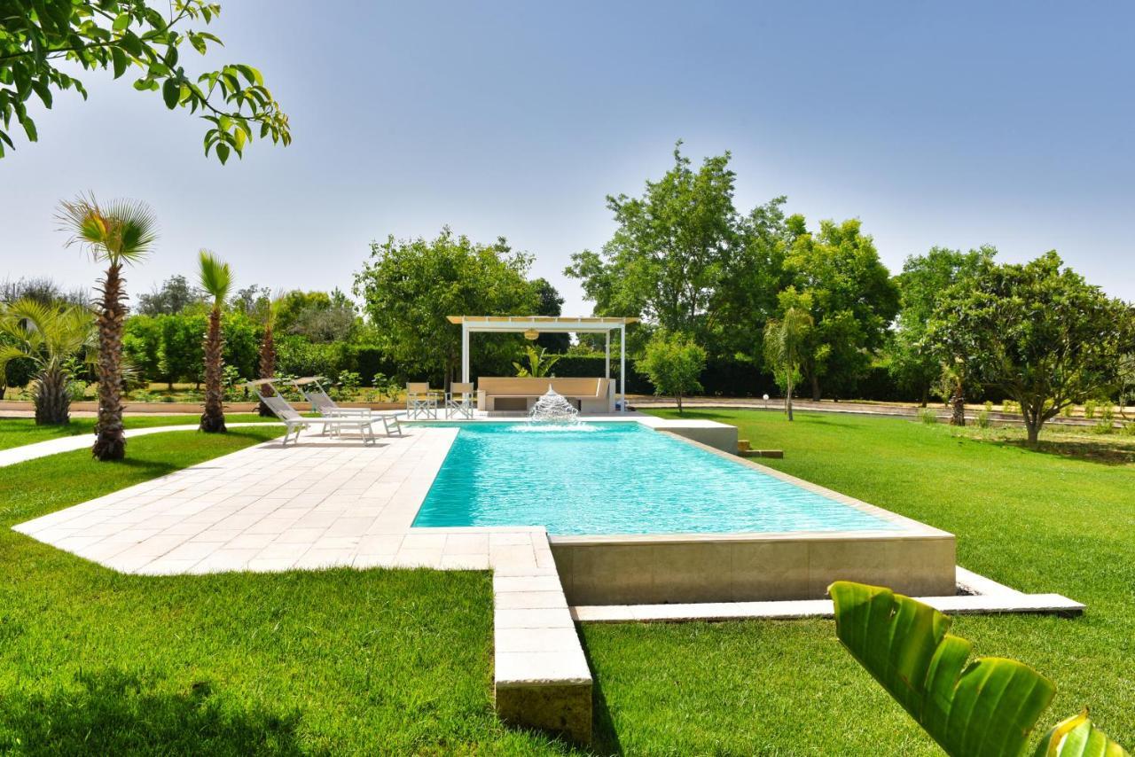 Villa Sirgole Rosa With Pool, Galatina Cutrofiano Eksteriør billede