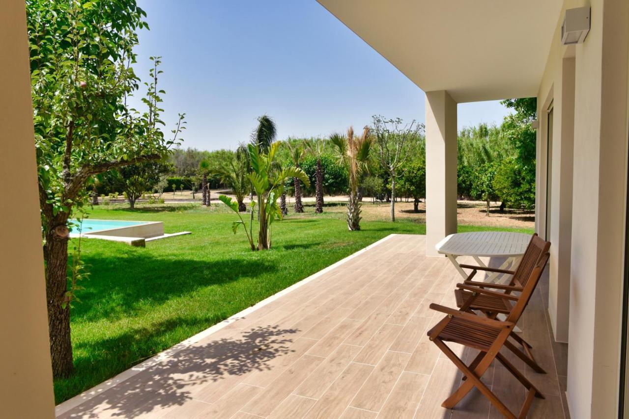 Villa Sirgole Rosa With Pool, Galatina Cutrofiano Eksteriør billede
